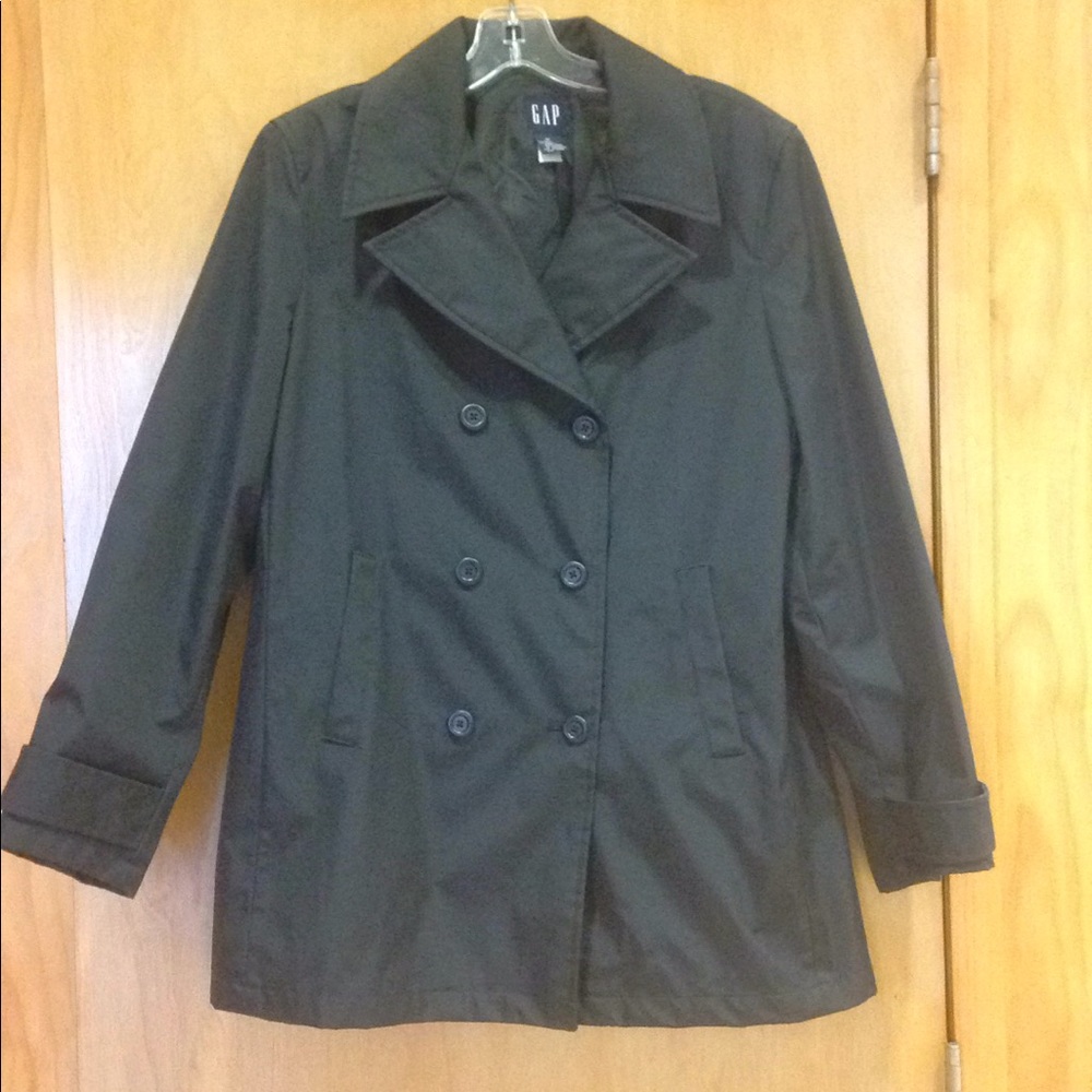 EUC GAP Waterproof Car Coat, Black, Medium